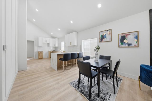 12231 S Lowe Avenue, Chicago, IL 60628