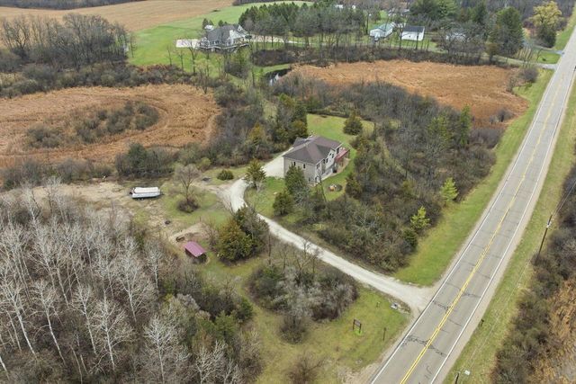 N7026 County Road DD, Burlington, WI 53105