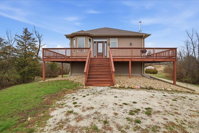 N7026 County Road DD, Burlington, WI 53105