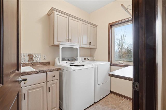 N7026 County Road DD, Burlington, WI 53105