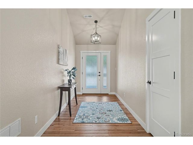 816 Meadow Ln, Palmer Lake, CO 80133