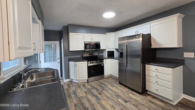 2706 Marguerite Dr, Louisville, KY 40216