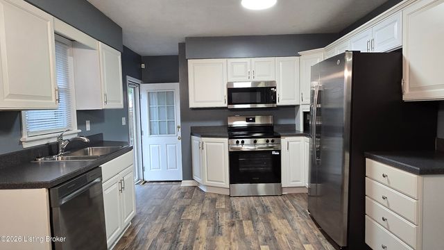 2706 Marguerite Dr, Louisville, KY 40216