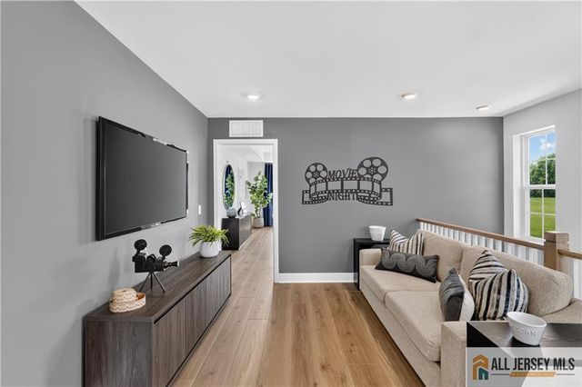 38 Bellan Drive, South Brunswick, NJ 08852