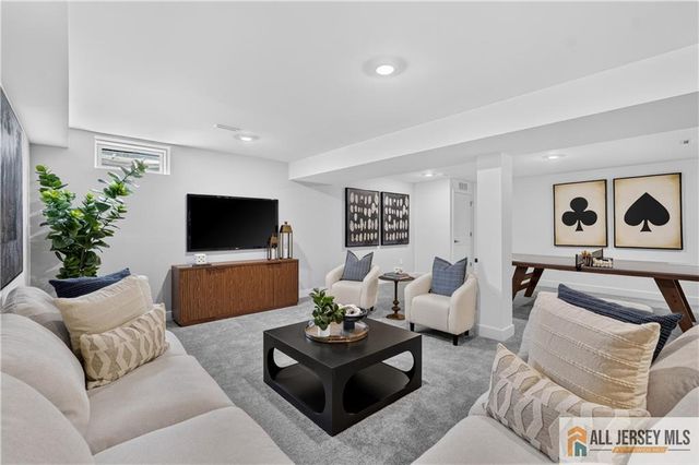 38 Bellan Drive, South Brunswick, NJ 08852