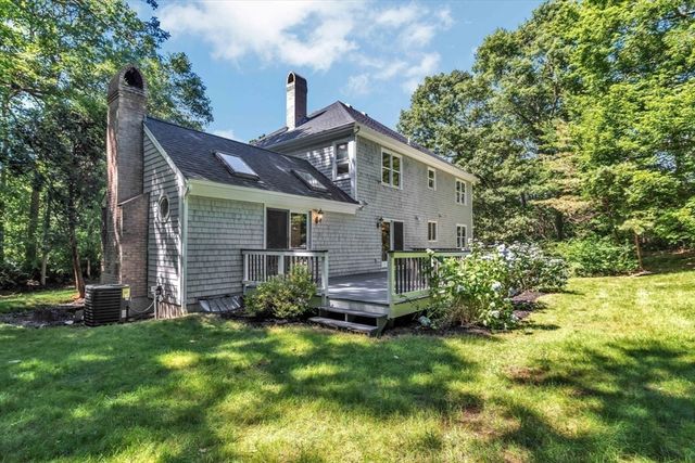 29 Fish House Rd, Sandwich, MA 02537