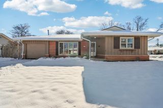 231 TOWER Lane, Elk Grove Village, IL 60007