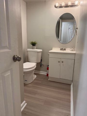 7669 Hunters Ridge Lane, North Charleston, SC 29420