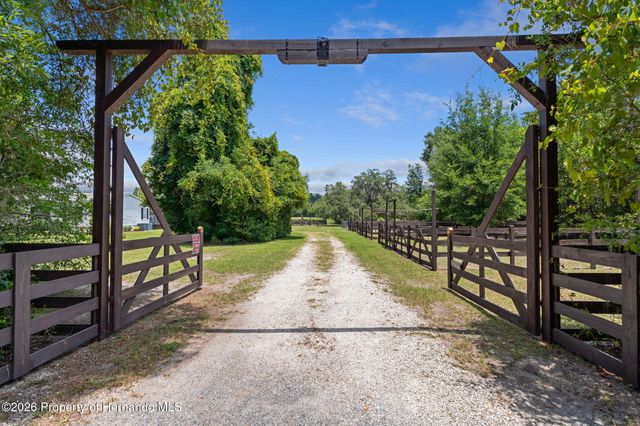 26255 Lambeth Road, Brooksville, FL 34601