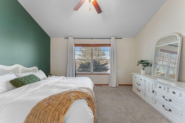 3262 Oak View Drive, Woodbury, MN 55129