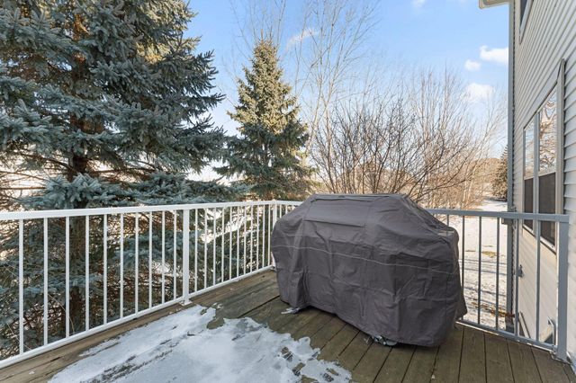 3262 Oak View Drive, Woodbury, MN 55129