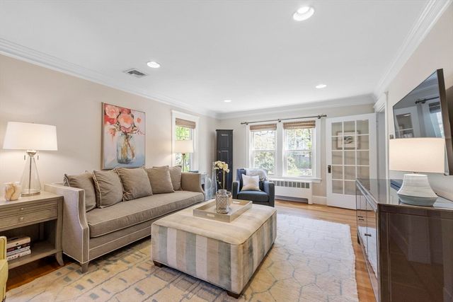 696 Main St, Concord, MA 01742