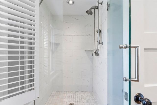 696 Main St, Concord, MA 01742