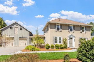 696 Main St, Concord, MA 01742