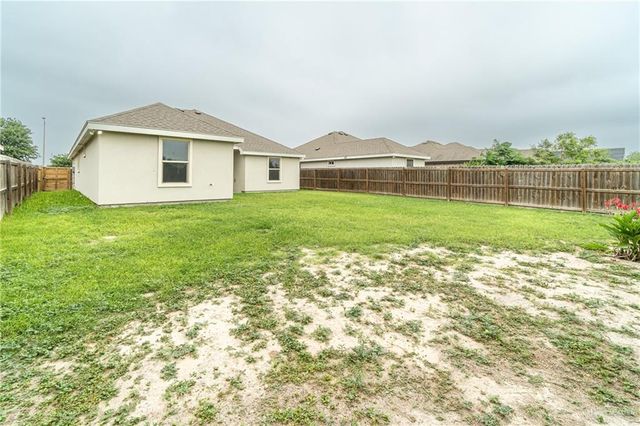 621 W Stevenson Avenue, Alton, TX 78573