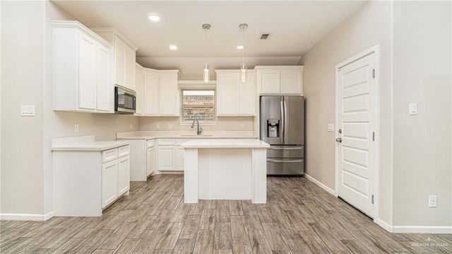 621 W Stevenson Avenue, Alton, TX 78573