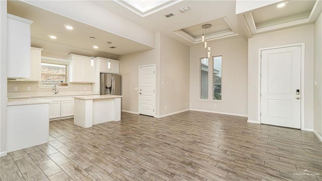 621 W Stevenson Avenue, Alton, TX 78573