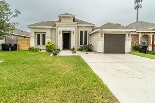 621 W Stevenson Avenue, Alton, TX 78573