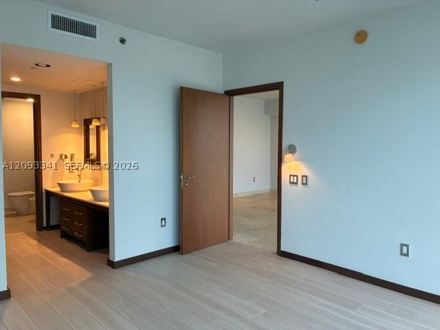 450 Alton Rd 1608, Miami Beach, FL 33139