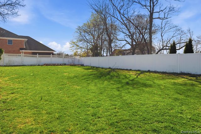 24 Highland Avenue, Eastchester, NY 10709