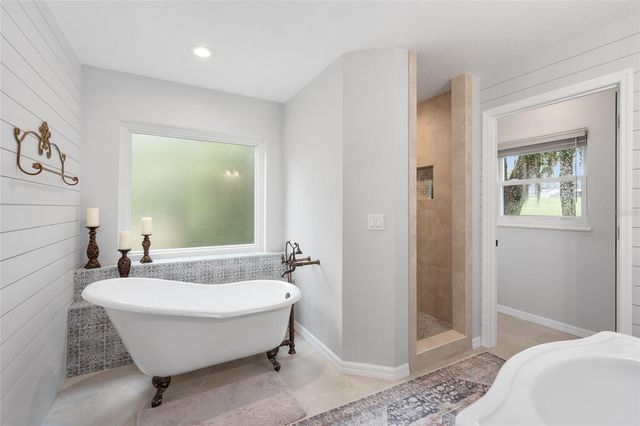 5402 NW 76TH COURT, Ocala, FL 34482