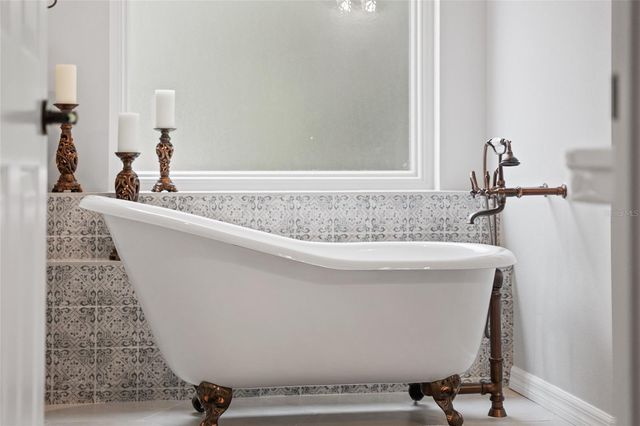 5402 NW 76TH COURT, Ocala, FL 34482