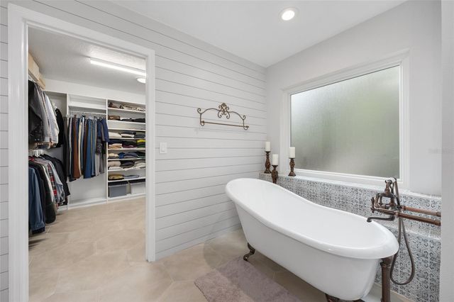 5402 NW 76TH COURT, Ocala, FL 34482