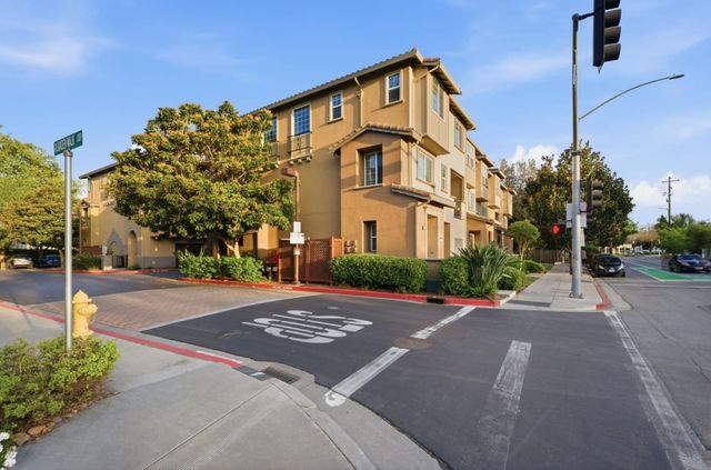 2070 Almaden Road, San Jose, CA 95125