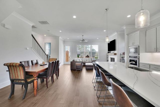 10055 River Rock Drive, Roswell, GA 30076