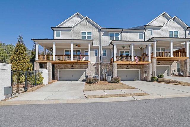 10055 River Rock Drive, Roswell, GA 30076