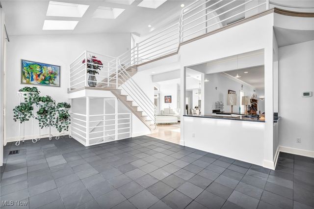 8709 Deer Creek Drive, Broadview Heights, OH 44147