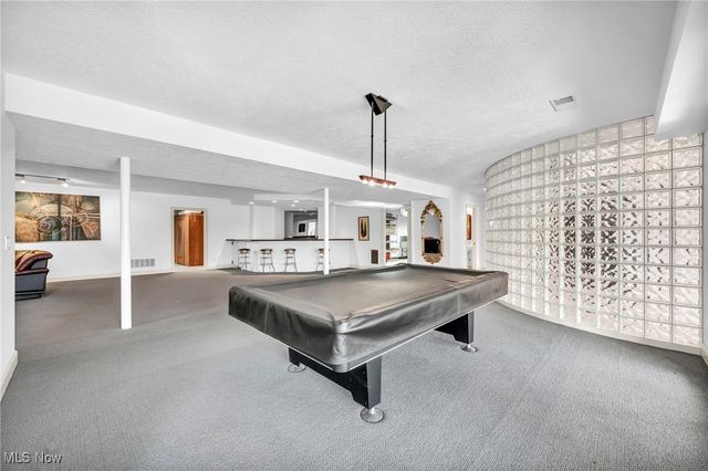 8709 Deer Creek Drive, Broadview Heights, OH 44147