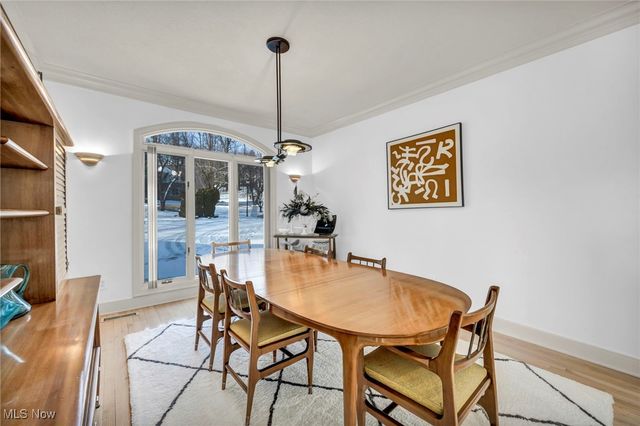 8709 Deer Creek Drive, Broadview Heights, OH 44147