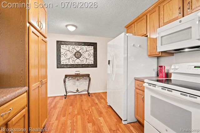 3850 State Road, Fort Gratiot, MI 48059