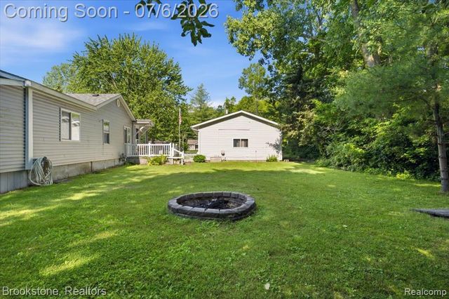 3850 State Road, Fort Gratiot, MI 48059
