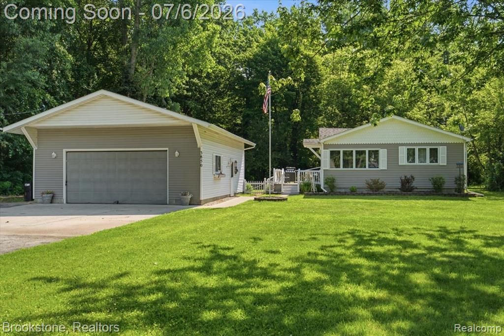 3850 State Road, Fort Gratiot, MI 48059
