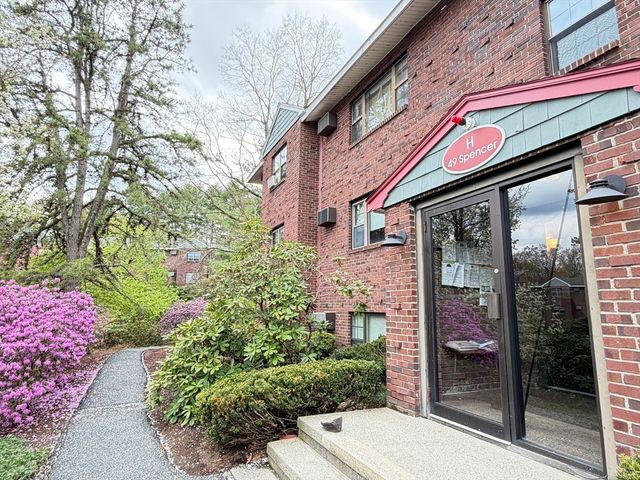 49 Spencer Rd 16H, Boxborough, MA 01719