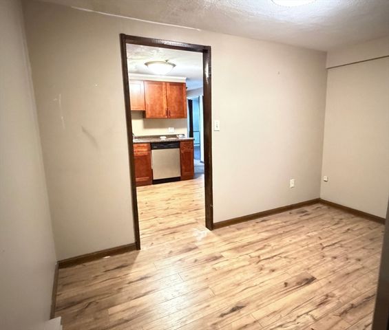 49 Spencer Rd 16H, Boxborough, MA 01719