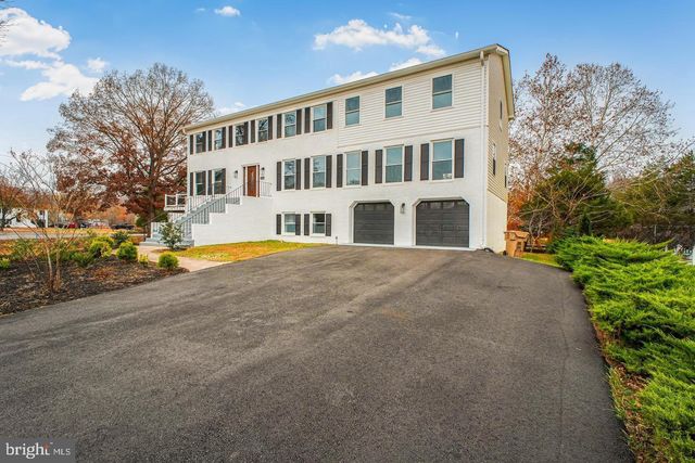 1002 POTOMAC DR, Stafford, VA 22554