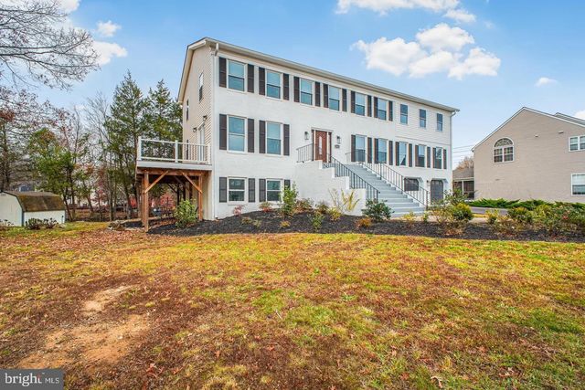 1002 POTOMAC DR, Stafford, VA 22554