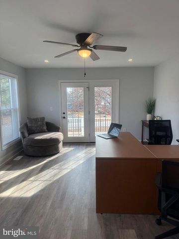 1002 POTOMAC DR, Stafford, VA 22554