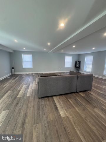 1002 POTOMAC DR, Stafford, VA 22554