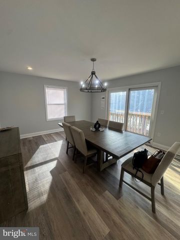 1002 POTOMAC DR, Stafford, VA 22554