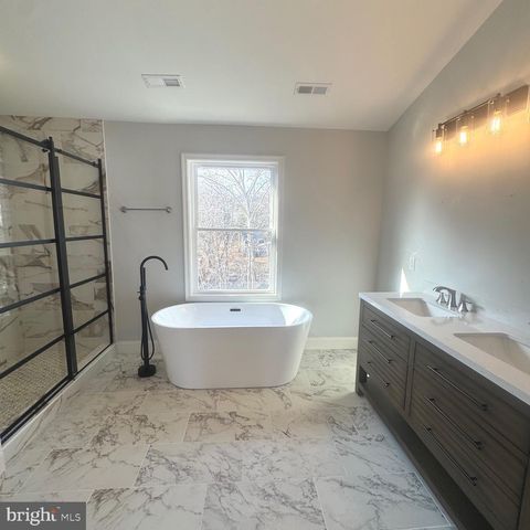 1002 POTOMAC DR, Stafford, VA 22554