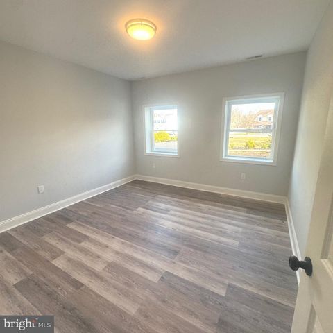 1002 POTOMAC DR, Stafford, VA 22554