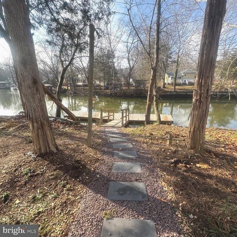 1002 POTOMAC DR, Stafford, VA 22554