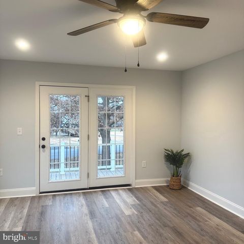 1002 POTOMAC DR, Stafford, VA 22554