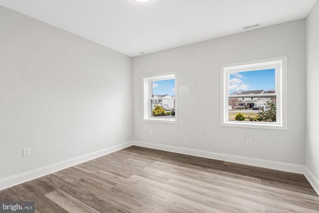 1002 POTOMAC DR, Stafford, VA 22554