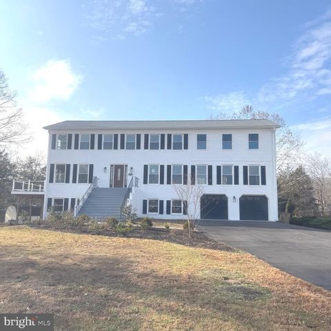 1002 POTOMAC DR, Stafford, VA 22554