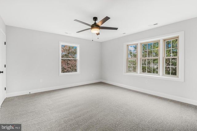 1002 POTOMAC DR, Stafford, VA 22554